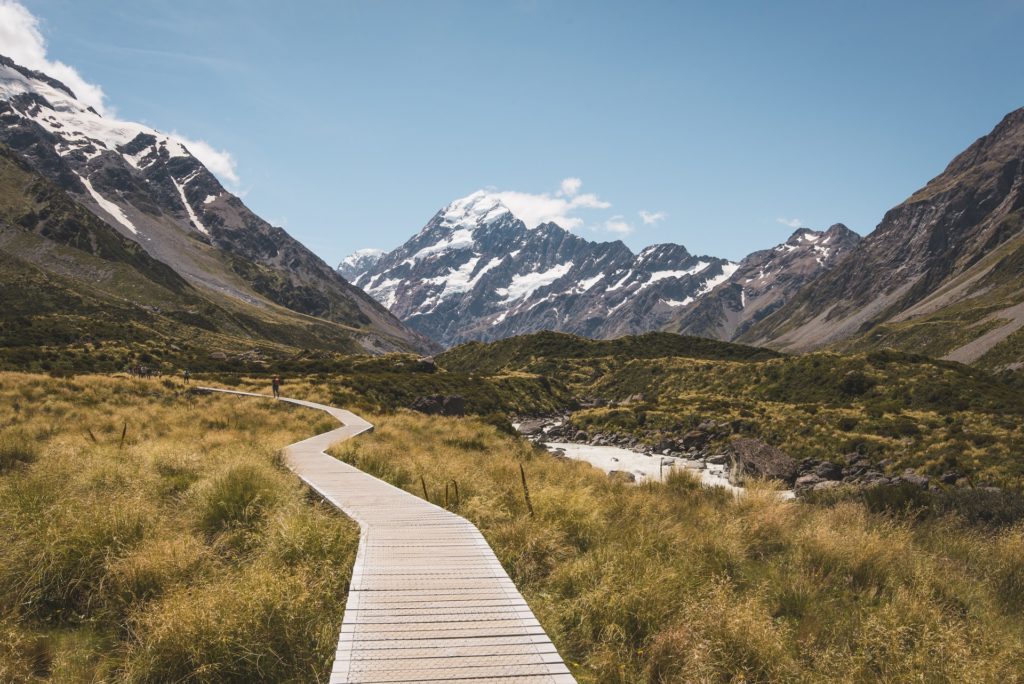 Hooker-Valley-Track-New-Zealand-hangi-traditional-maori-technique