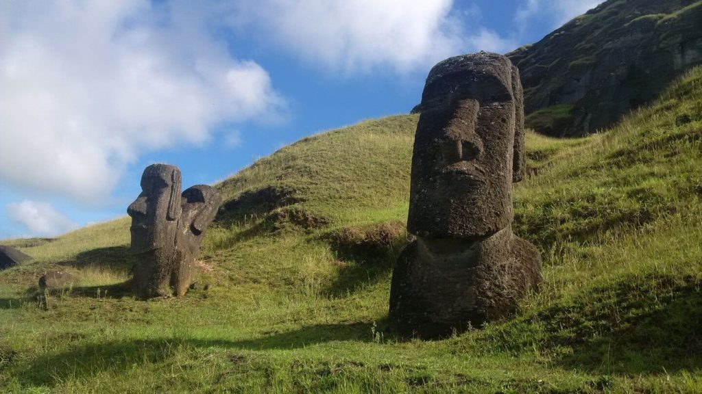 moai statue heads Easter Island facts