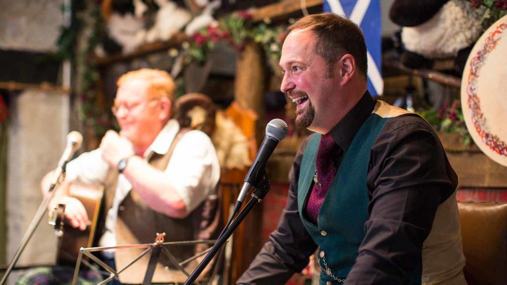 Lunch in Scotland is a Trafalgar trip experience you won't forget