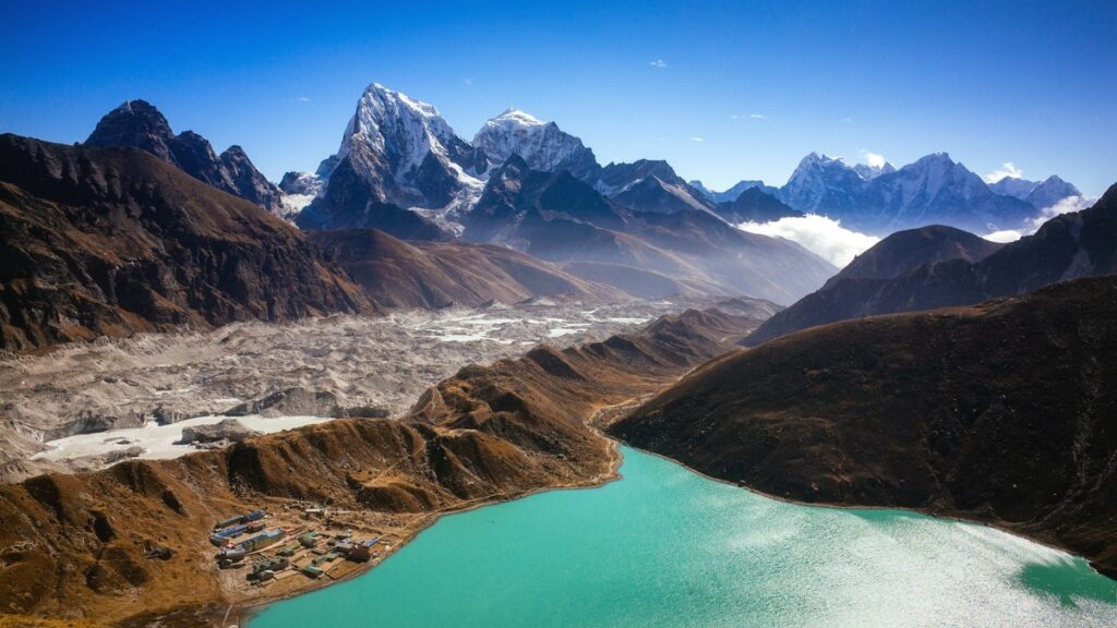 Himalayas nepal countries that are safer to visit