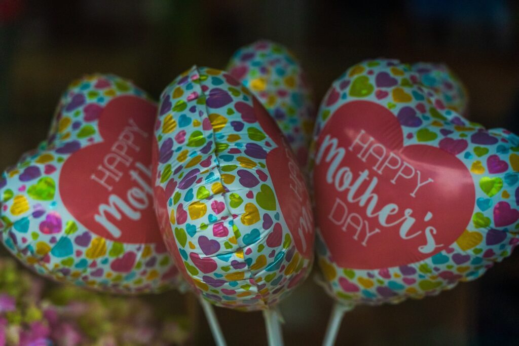 Happy Mother's Day balloons