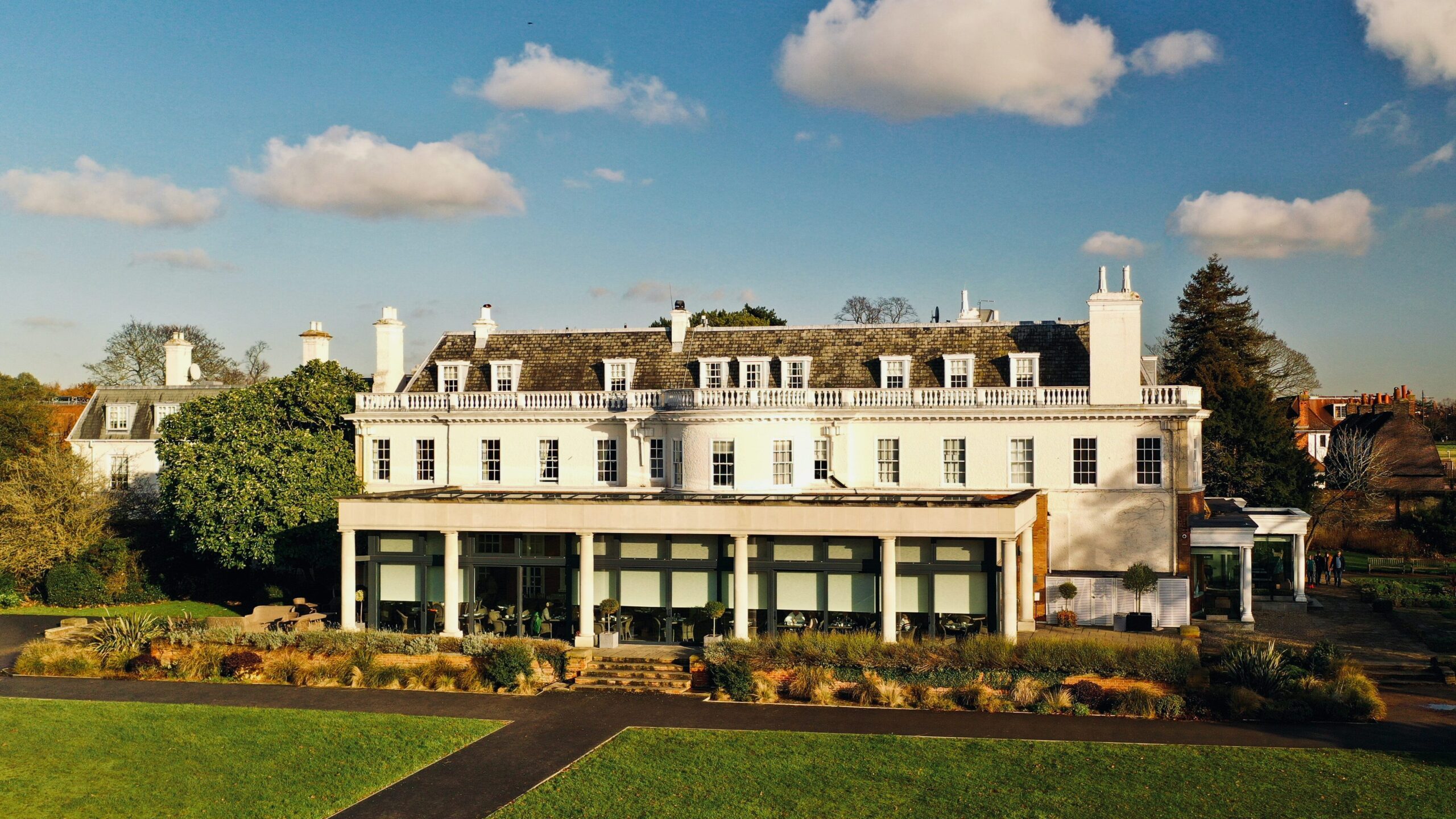 Large manor house in wimbledon village