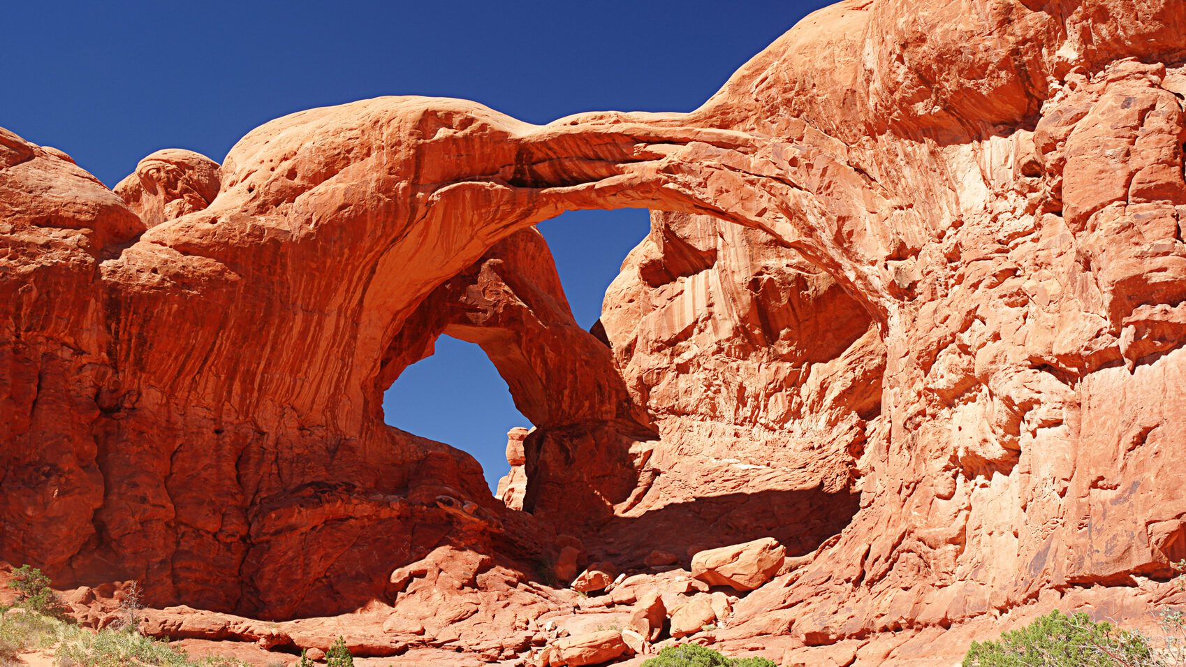 America's National Parks arches-National-park-www.istockphoto.comgbphotodouble-arch-arches-national-park-moab-utah-gm183359414-15105975-TheCrimsonMonkey
