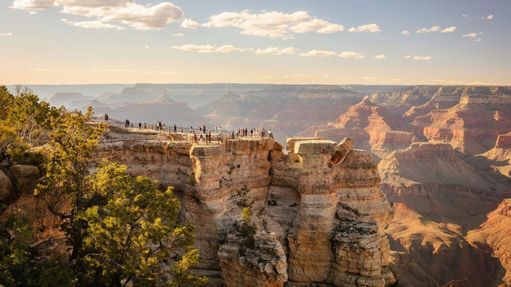 Visitors on top of Grand Canyon