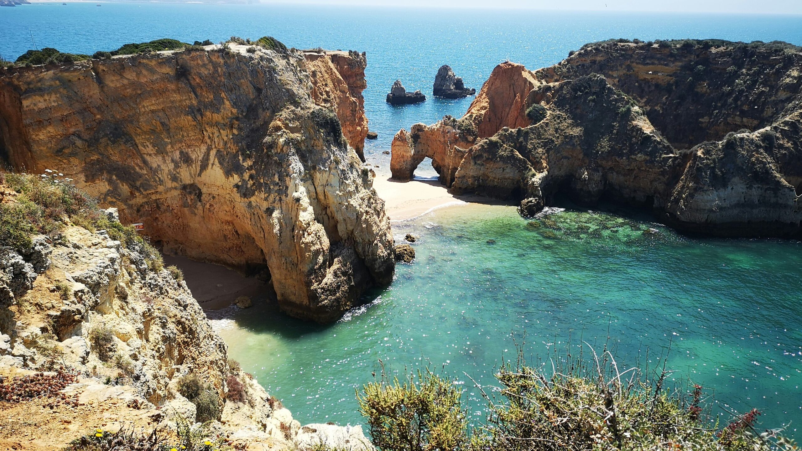 view of the sea in the algarve region