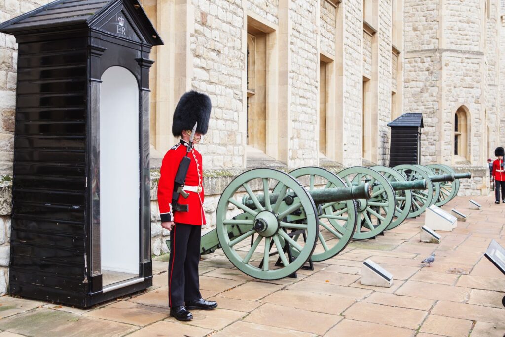 guards in london