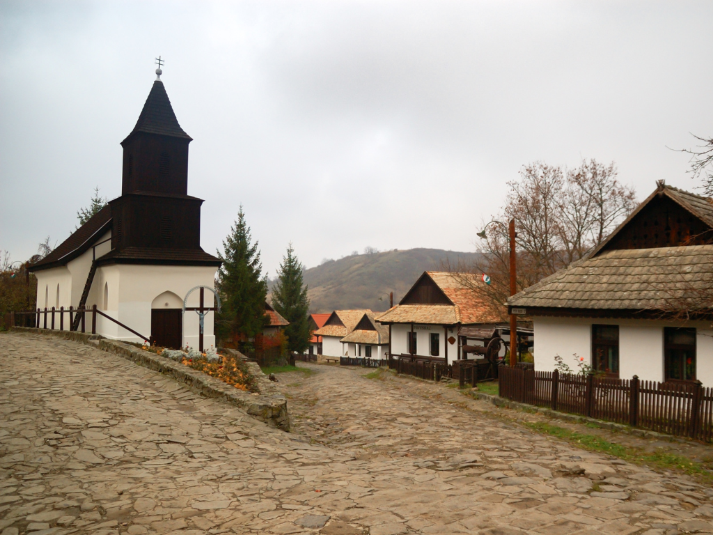 Hollókő village