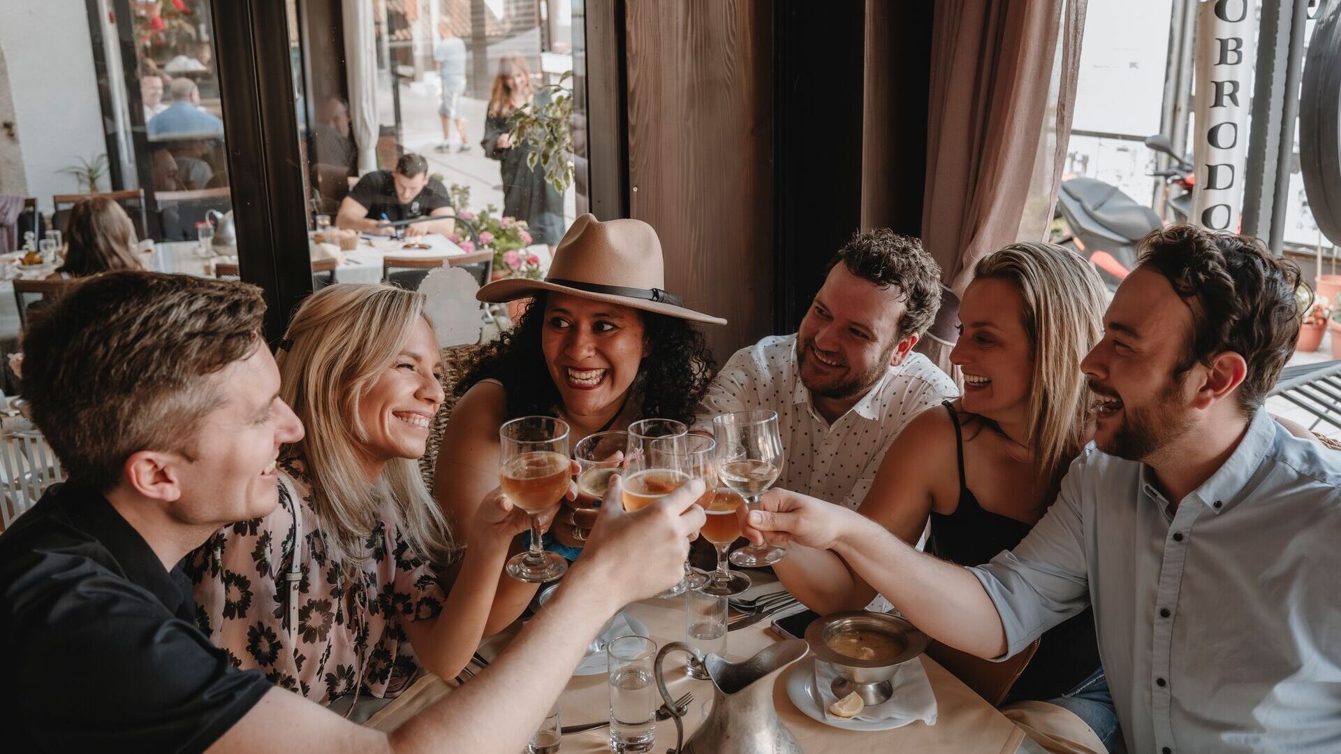 guests having dinner on trafalgar tour
