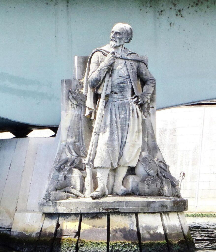 Statue of the Zouave on the River Seine