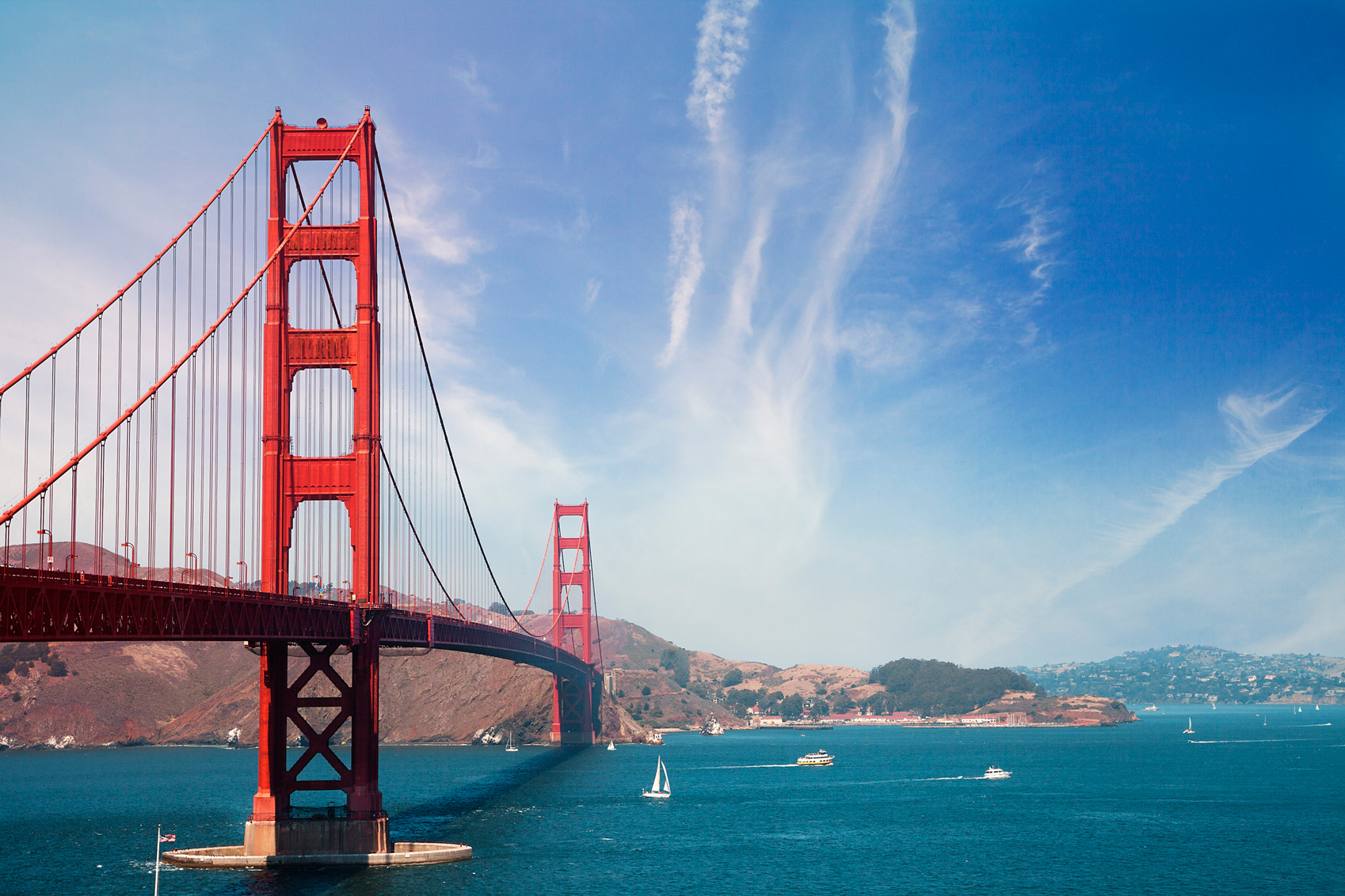 TripAdvisor Top 25 Landmarks Golden-Gate-www.istockphoto.comgbphotogolden-gate-bridge-san-francisco-gm514642440-88208659-stellalevi
