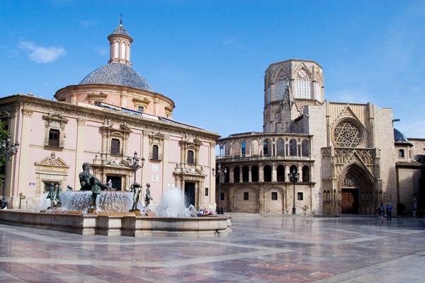 Plaza de la Virgen, Valencia, Spain