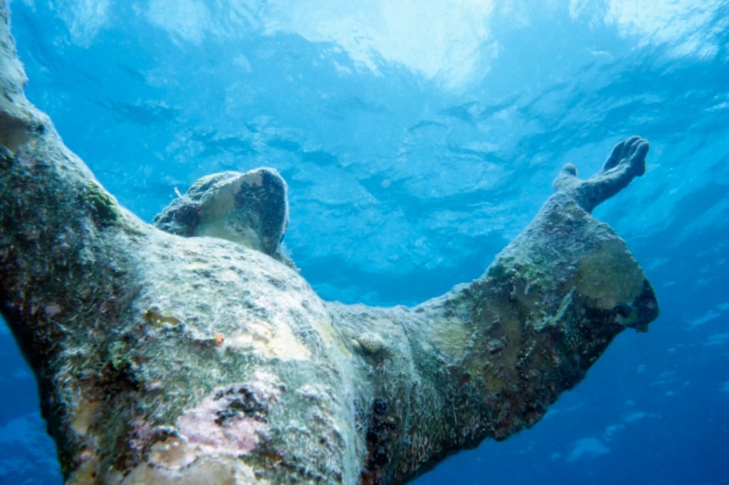 Underwater shipwreck
