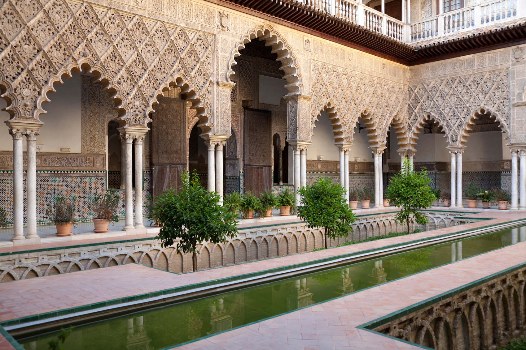 Find Your Happy Place Alcazar-www.istockphoto.com_gb_photo_very-detailed-patio-de-las-doncellas-real-alcazar-seville-gm136588886-18800443-555DIGIT