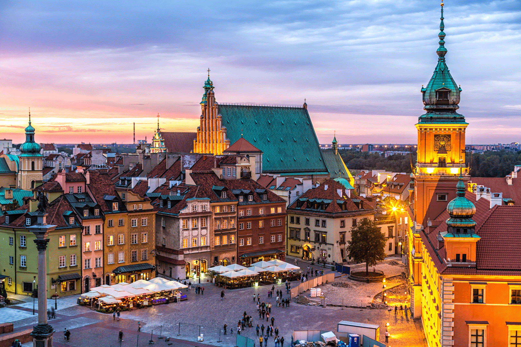 Brochure Old-Town-Warsaw-www.istockphoto