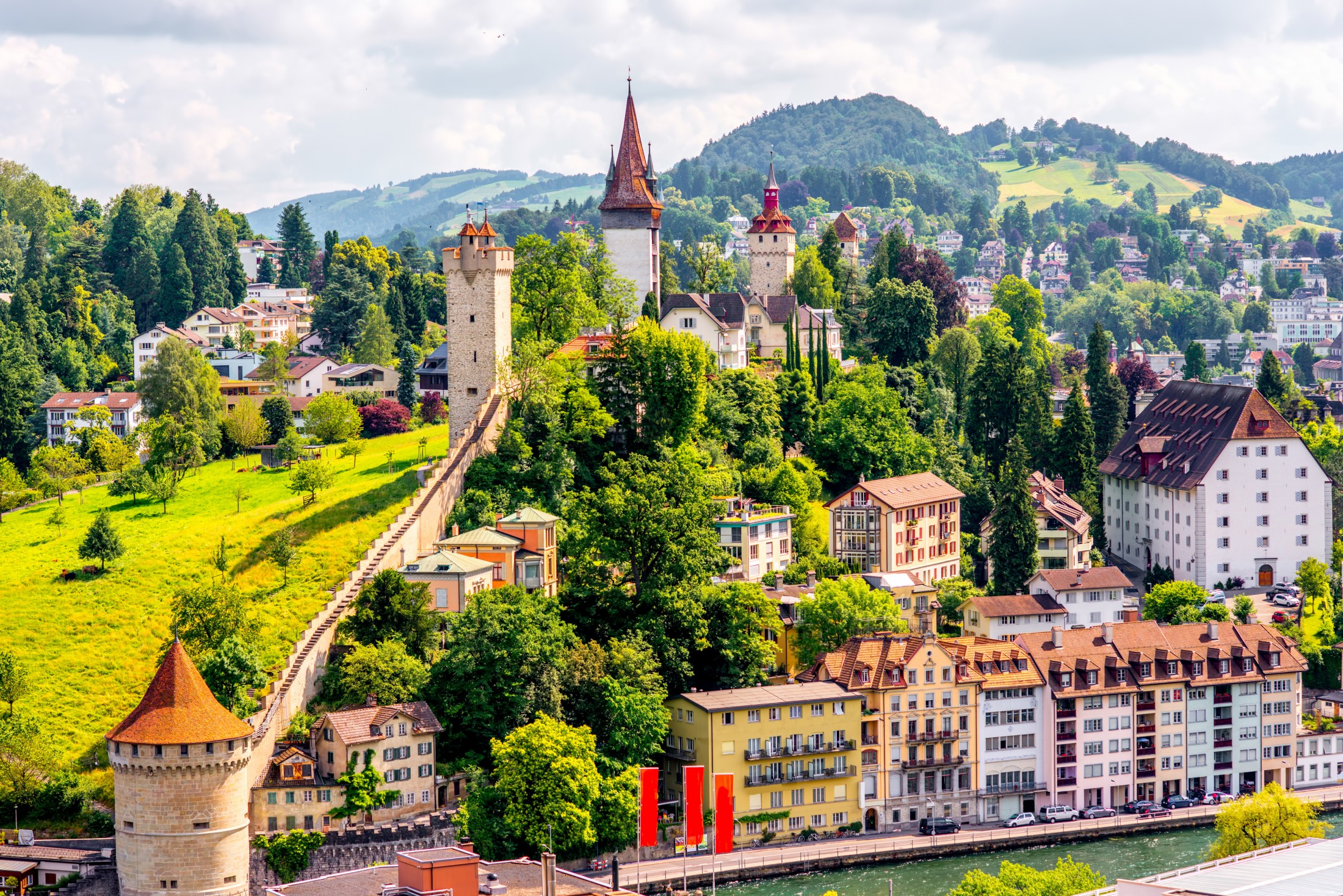 10 mind-blowing European Cities to travel - Real Word
