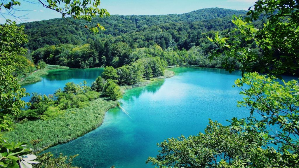emerald lakes plitvice national park croatia