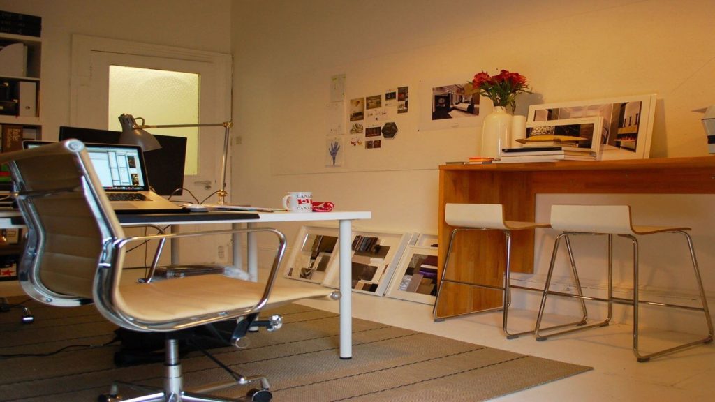 home office desk laptop