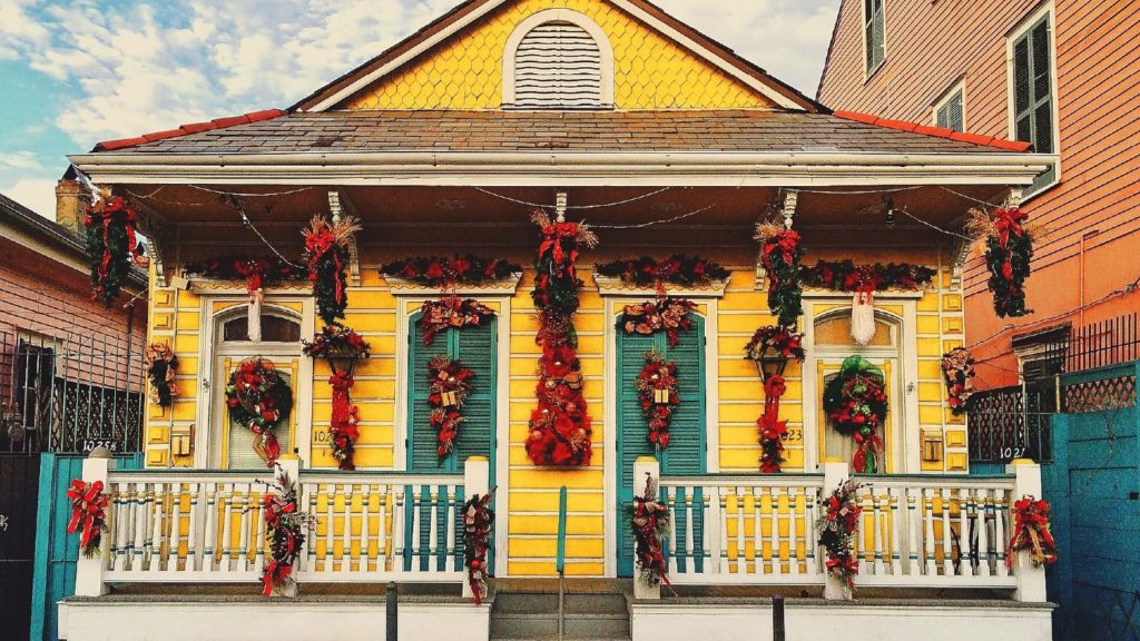 New Orleans house dressed up in Christmas decorations