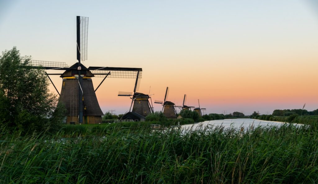 Windmills quarantine-free