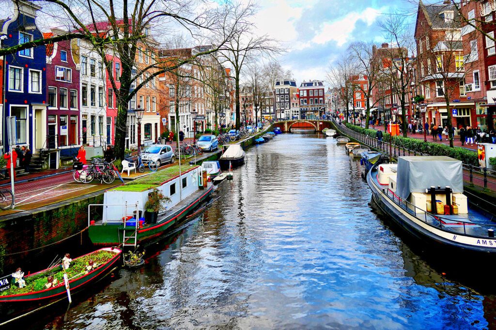 Amsterdam (best places to live in the world)