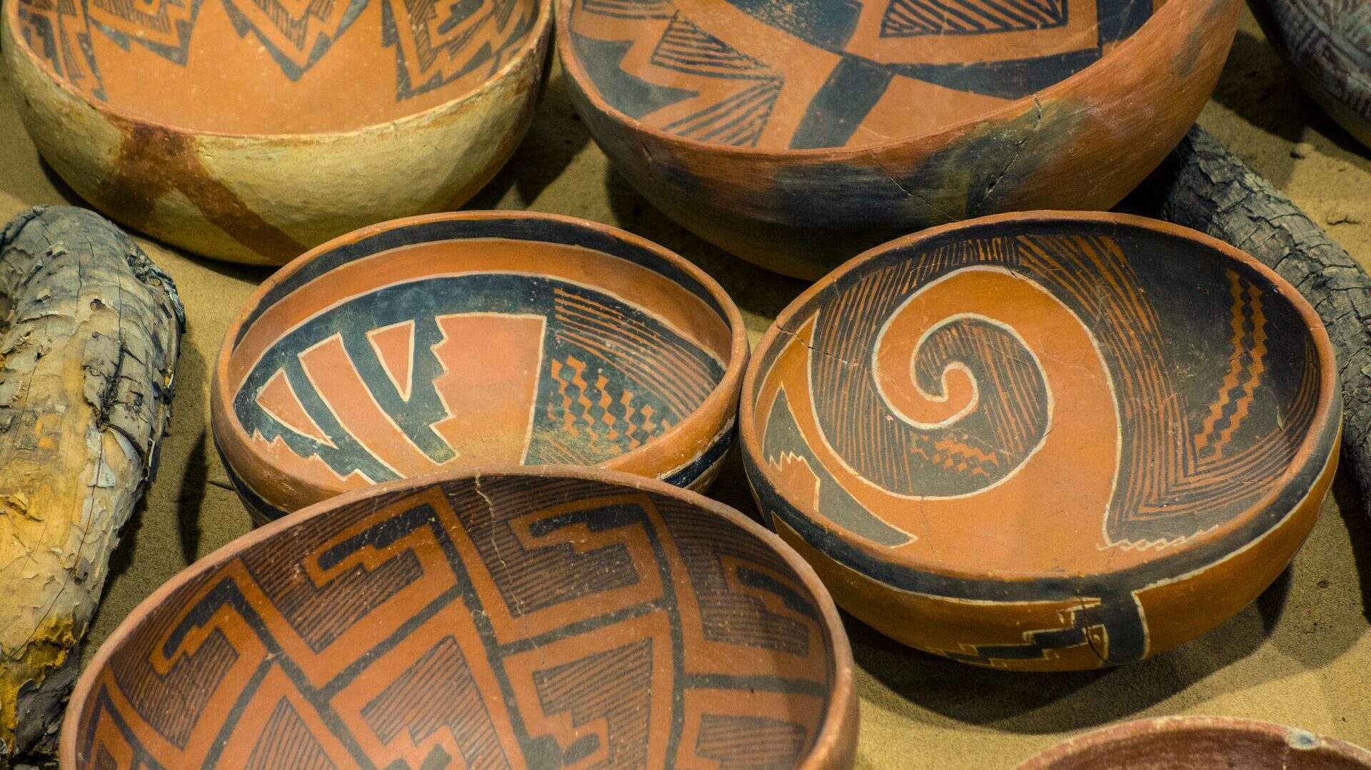 Patterned clay pots