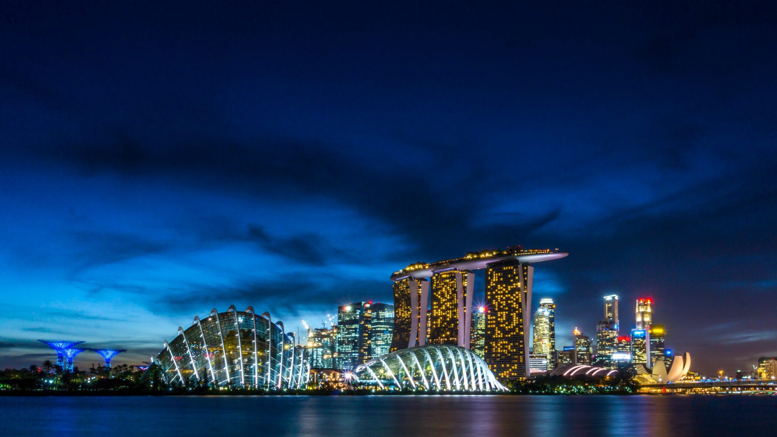 singapore at night